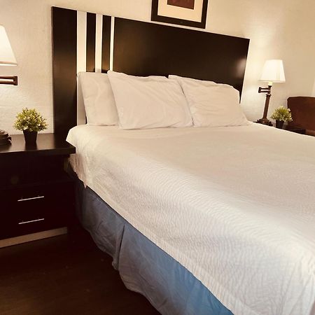 Travelodge By Wyndham Valleyfair שאקופי מראה חיצוני תמונה